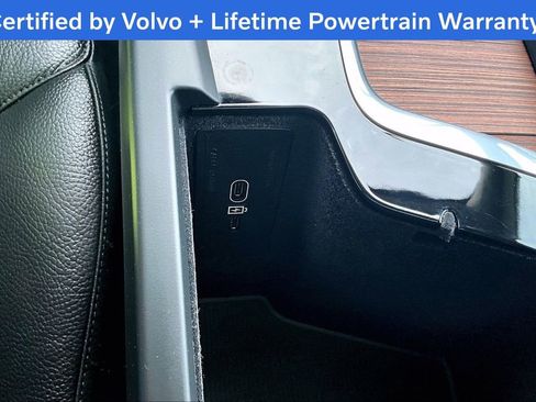 Used 2024 Volvo XC60 B5 Plus w/ Protection Package Premier image 32