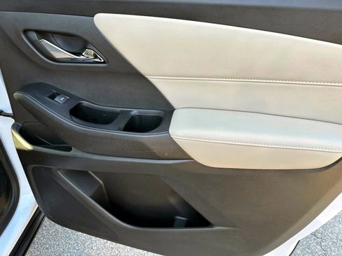 Certified 2023 Chevrolet Traverse LS image 11