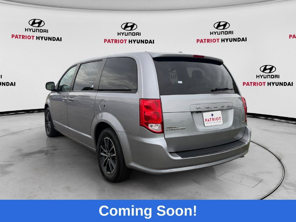 Used 2018 Dodge Grand Caravan SE FWD image 5