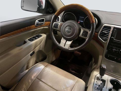 Used 2012 Jeep Grand Cherokee Overland AWD/4WD image 23