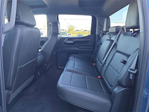 Certified 2024 GMC Sierra 1500 SLT image 16