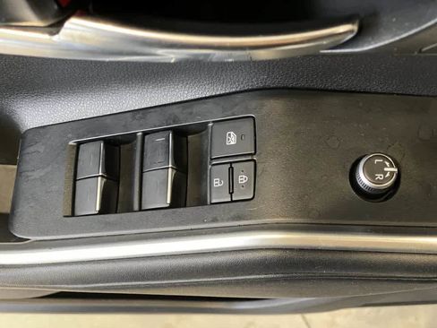 Used 2022 Toyota Highlander Bronze Edition AWD/4WD image 16