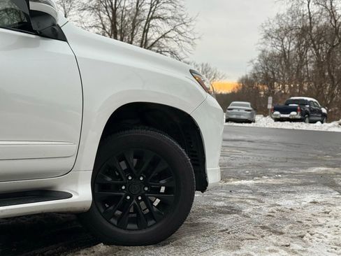 Used 2016 Lexus GX 460 image 45