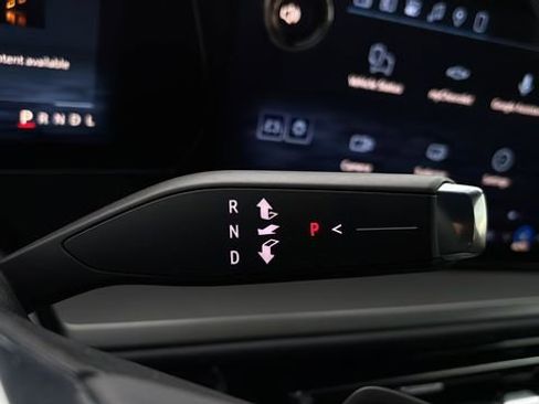 Used 2026 Chevrolet Traverse LT w/ Driver Confidence Package image 29