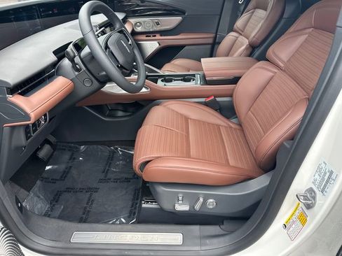 New 2026 Lincoln Nautilus Reserve AWD/4WD image 9