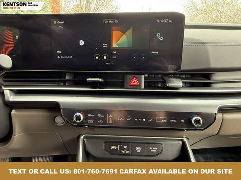 Used 2025 Kia Carnival image 25