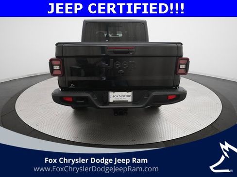 Used 2024 Jeep Gladiator Sport image 24