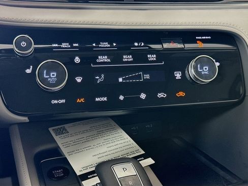 New 2026 INFINITI QX60 Pure image 18