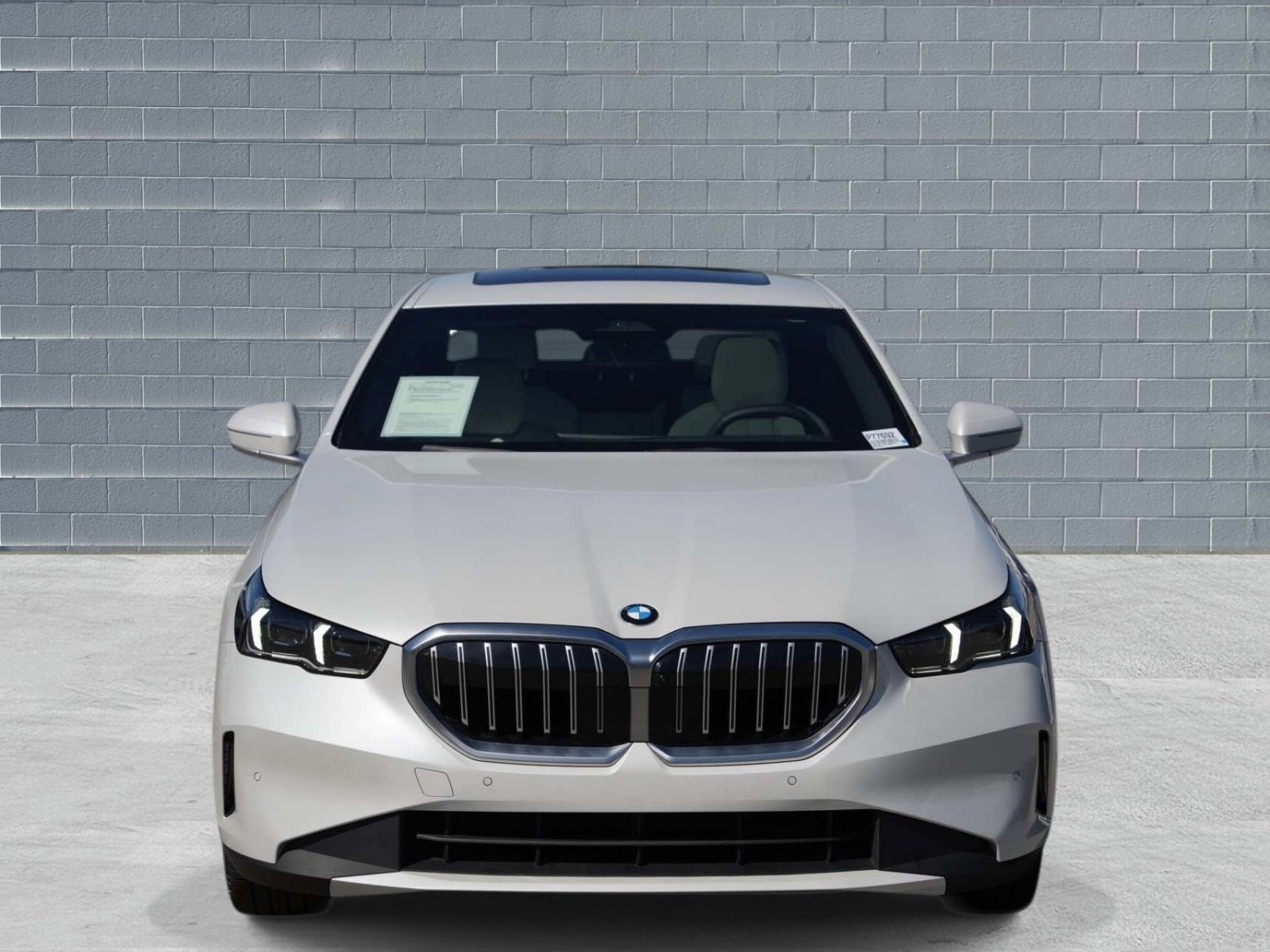 Used 2026 BMW 530i RWD image 2