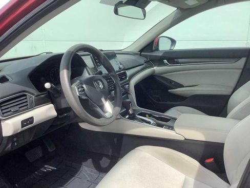 Certified 2019 Honda Accord LX image 3