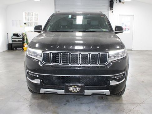 Used 2024 Jeep Wagoneer Series II image 3
