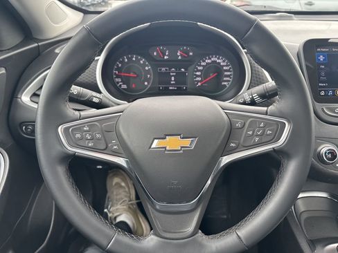 Used 2024 Chevrolet Malibu LT image 18