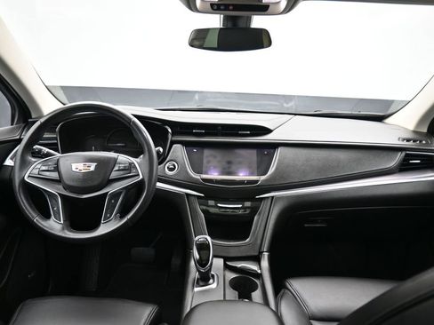 Used 2017 Cadillac XT5 Luxury w/ LPO, Wheel Lock Package image 35