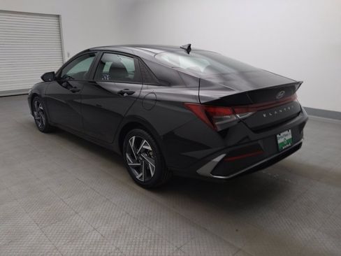 Used 2025 Hyundai Elantra Sport FWD image 5