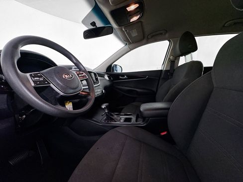 Used 2020 Kia Sorento LX image 20