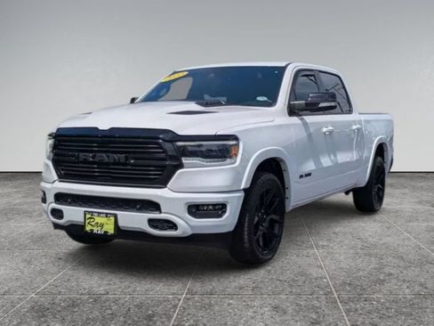Used 2022 RAM 1500 Laramie AWD/4WD image 4