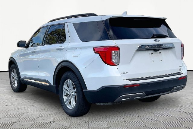 Used 2020 Ford Explorer XLT w/ Equipment Group 202A RWD image 4