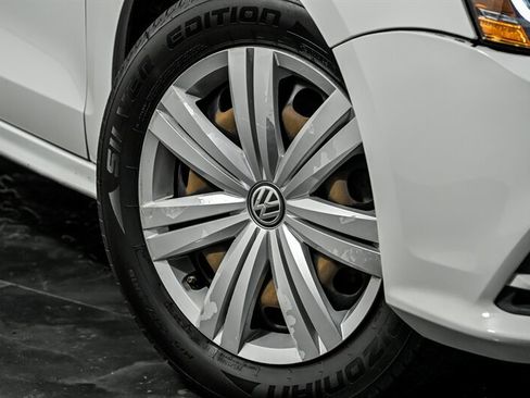 Used 2017 Volkswagen Jetta S FWD image 3