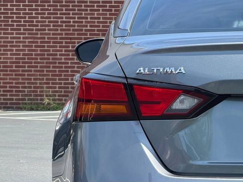 Used 2020 Nissan Altima 2.5 SR FWD image 29
