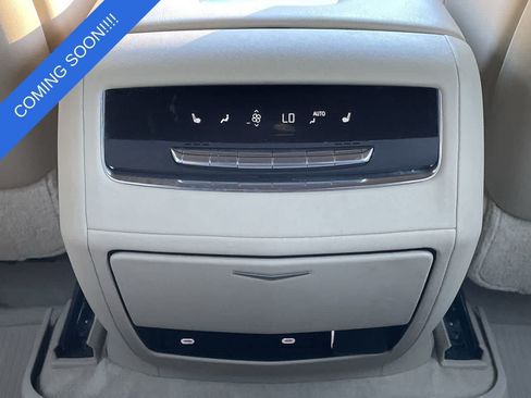 Used 2021 Cadillac Escalade ESV Premium Luxury AWD/4WD image 23