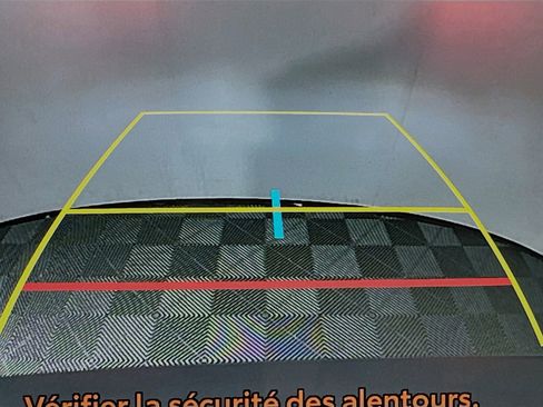 Used 2024 Toyota Venza XLE image 25