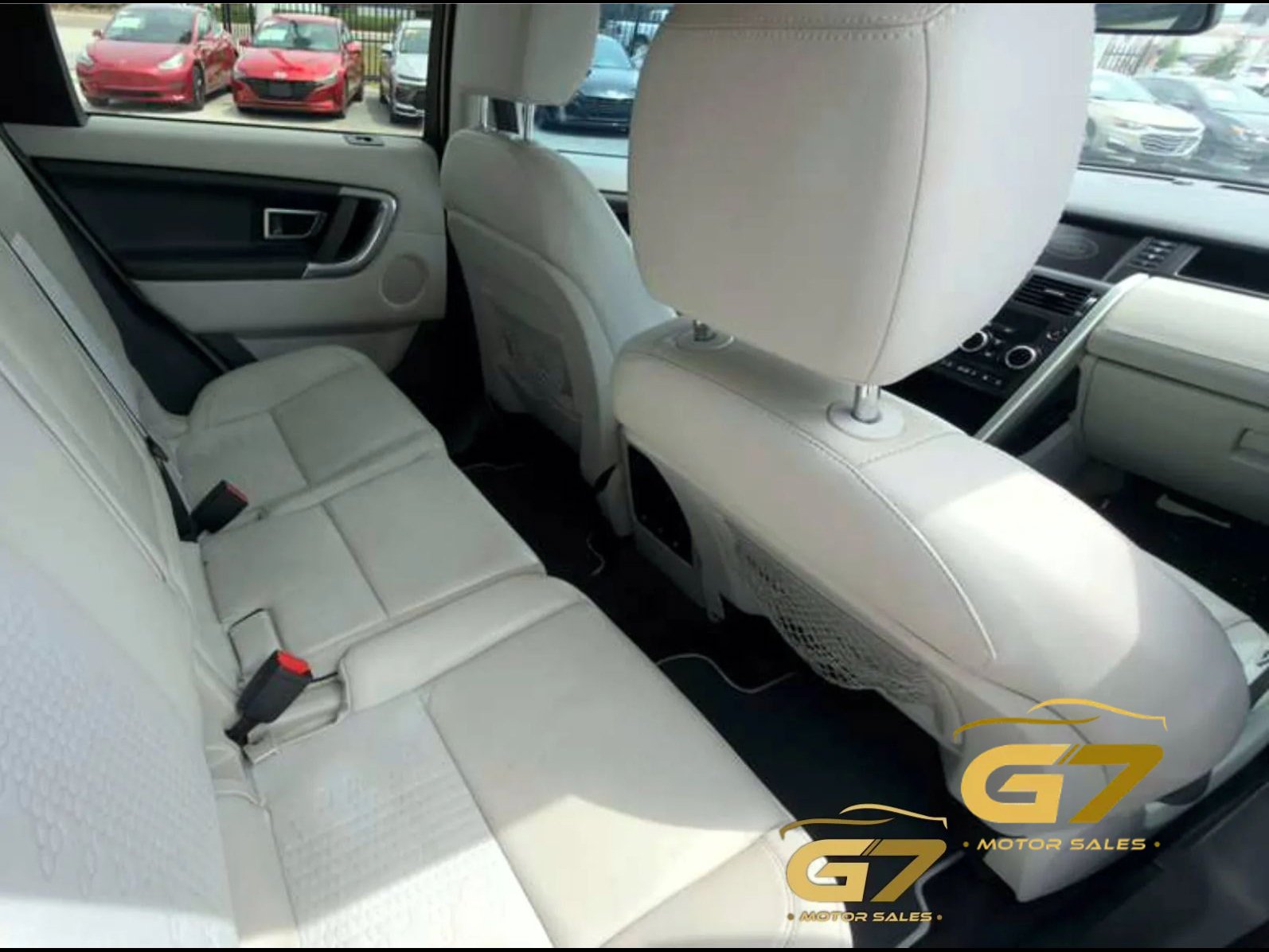 Used 2019 Land Rover Discovery Sport SE AWD/4WD image 13