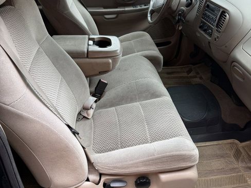 Used 2001 Ford F150 Lariat image 12