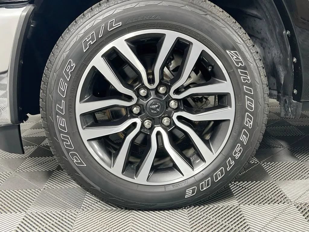 Used 2025 RAM 1500 Limited AWD/4WD image 32