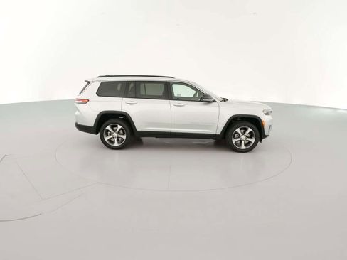 New 2025 Jeep Grand Cherokee L Limited image 14