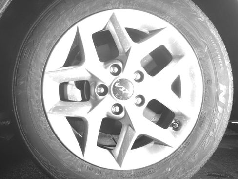 Used 2025 Kia Soul LX w/ LX Technology Package image 12