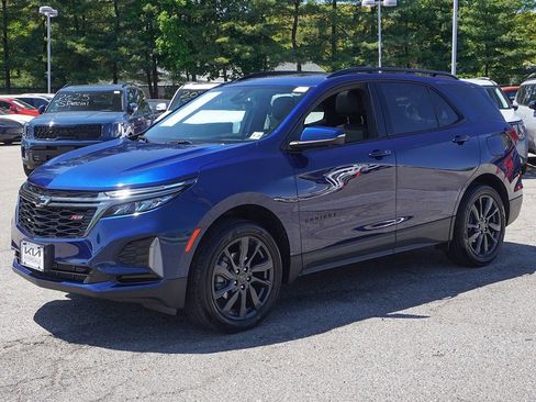 Used 2023 Chevrolet Equinox RS w/ RS Leather Package AWD/4WD image 10