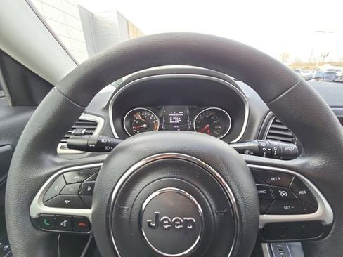 Used 2020 Jeep Compass Sport image 25