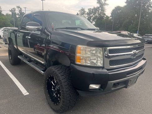 Used 2009 Chevrolet Silverado 1500 LTZ w/ Safety Package AWD/4WD image 25