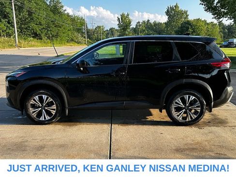 Certified 2023 Nissan Rogue SV AWD/4WD image 6