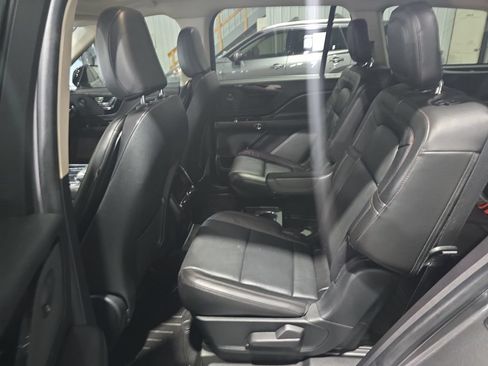 Used 2022 Lincoln Aviator Reserve w/ Elements Package Plus AWD/4WD image 16