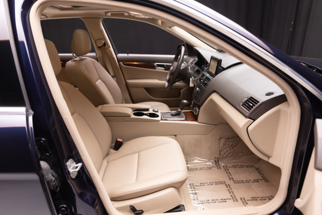 Used 2011 Mercedes-Benz C 300 4MATIC Sedan image 52