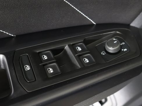 Used 2020 Volkswagen Atlas Cross Sport SEL Premium R-Line image 46