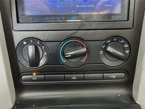 Used 2006 Ford Mustang GT Premium image 17