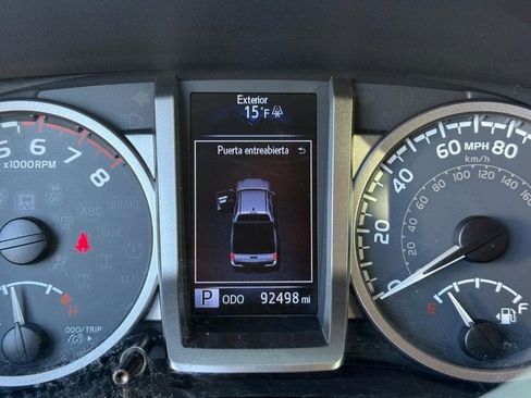 Used 2016 Toyota Tacoma SR5 image 22