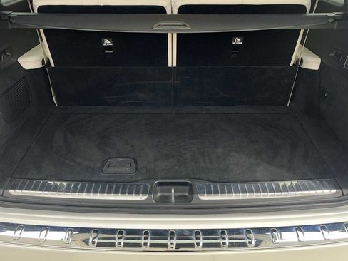 Certified 2025 Mercedes-Benz GLS 450 4MATIC image 52