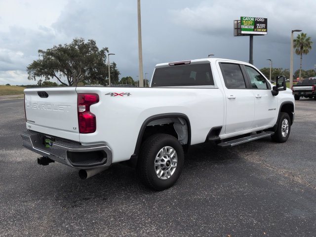 Used 2025 Chevrolet Silverado 2500 LT w/ Convenience Package AWD/4WD image 5