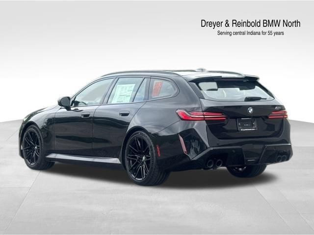 New 2027 BMW M5 Touring AWD/4WD image 4