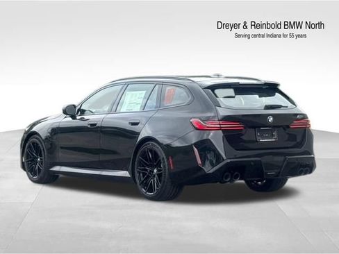 New 2027 BMW M5 Touring AWD/4WD image 4