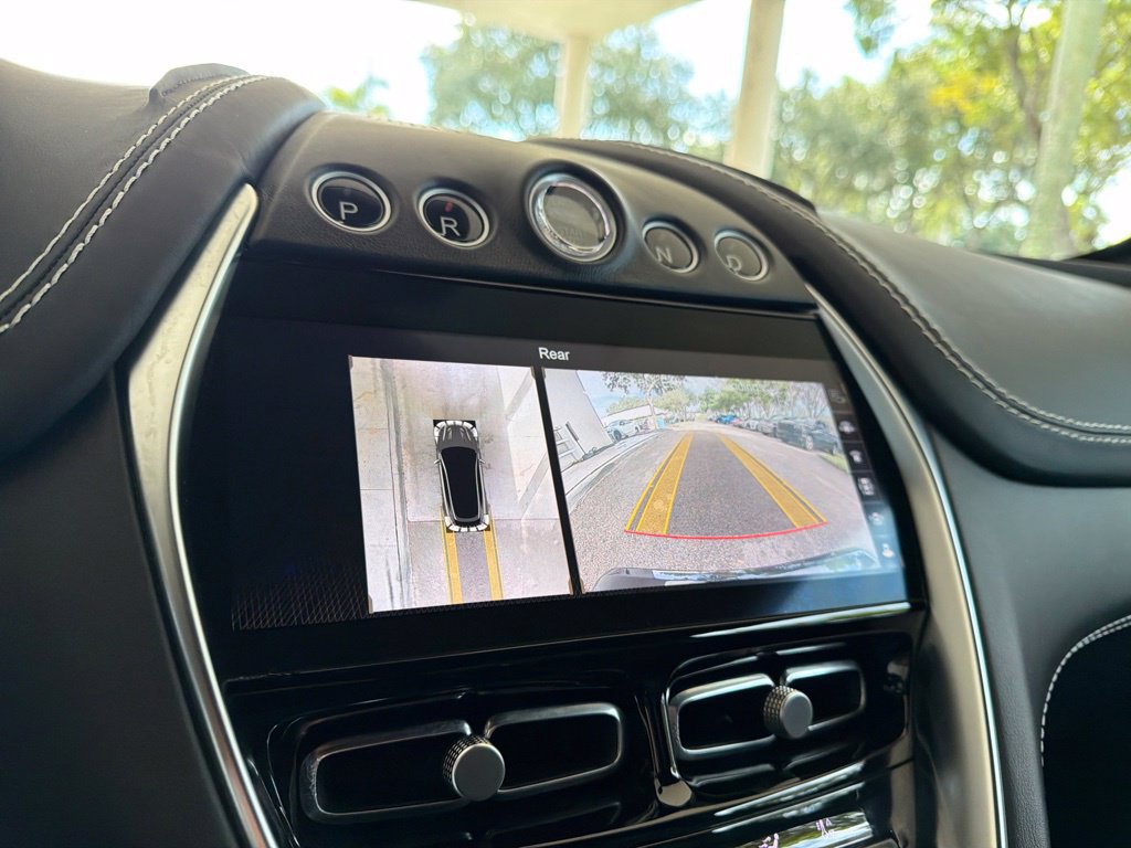 Used 2021 Aston Martin DBX AWD/4WD image 10