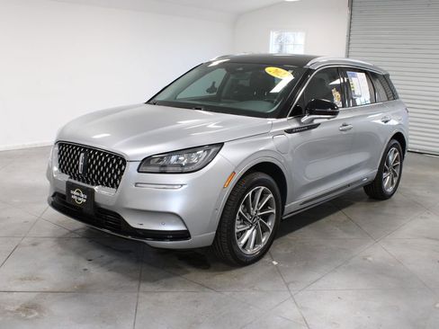 Used 2022 Lincoln Corsair Grand Touring image 4