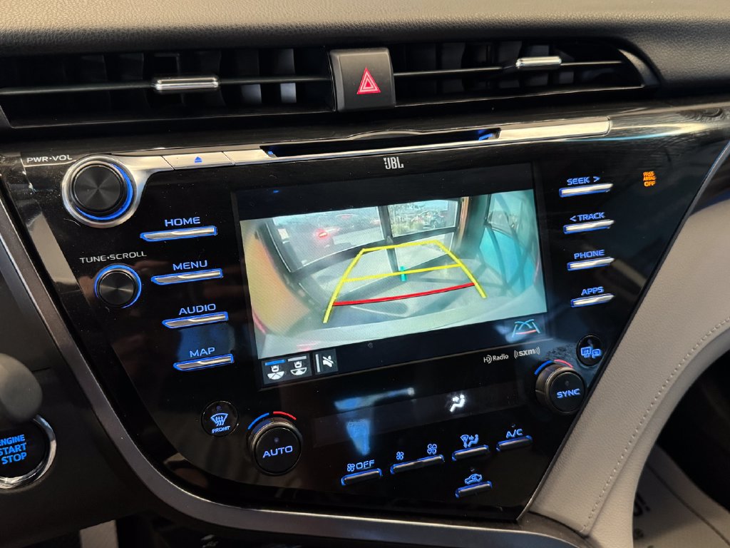 Used 2019 Toyota Camry XLE w/ Navigation Package FWD image 14