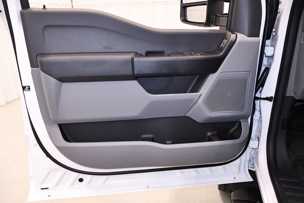 New 2026 Ford F600 4x4 Regular Cab Super Duty w/ XL Chrome Package image 10