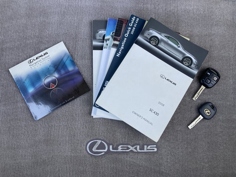 Used 2008 Lexus SC 430 Convertible RWD image 33