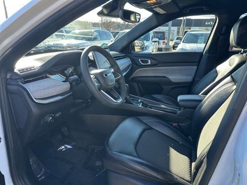 Used 2023 Jeep Compass Latitude w/ Convenience Group image 9