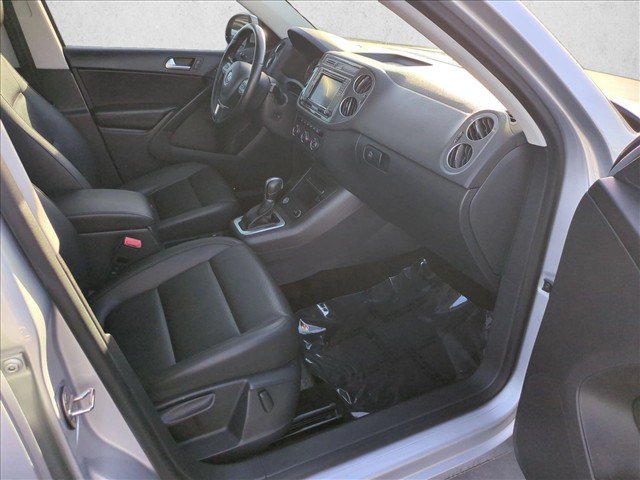 Used 2017 Volkswagen Tiguan Wolfsburg Edition FWD image 22